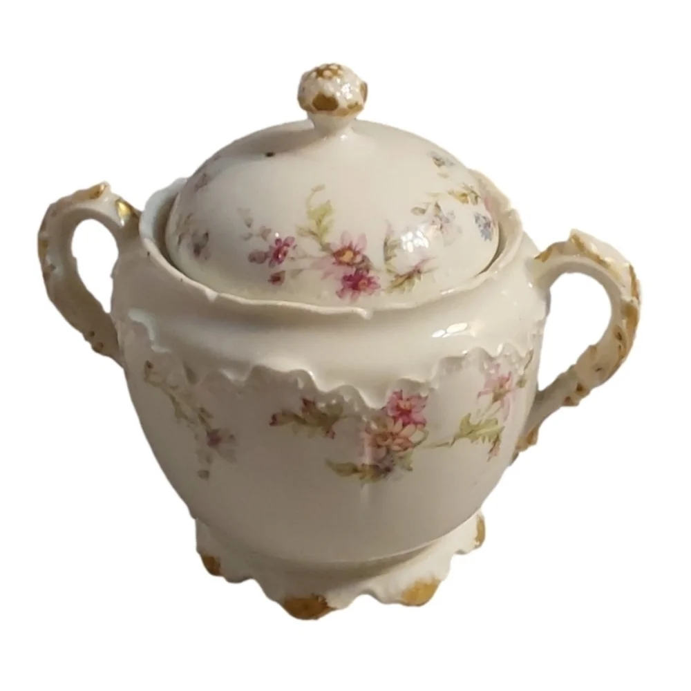 LIMOGES HAVILAND FRANCE #17941‎  OVER GLAZE FLORAL COVERED SUGARB